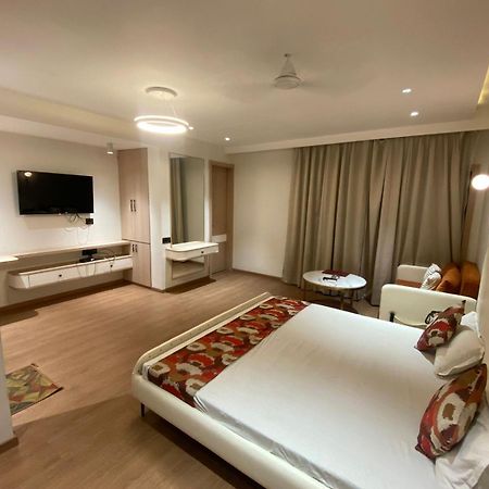 Hotel Banjara Bhopal Exterior photo